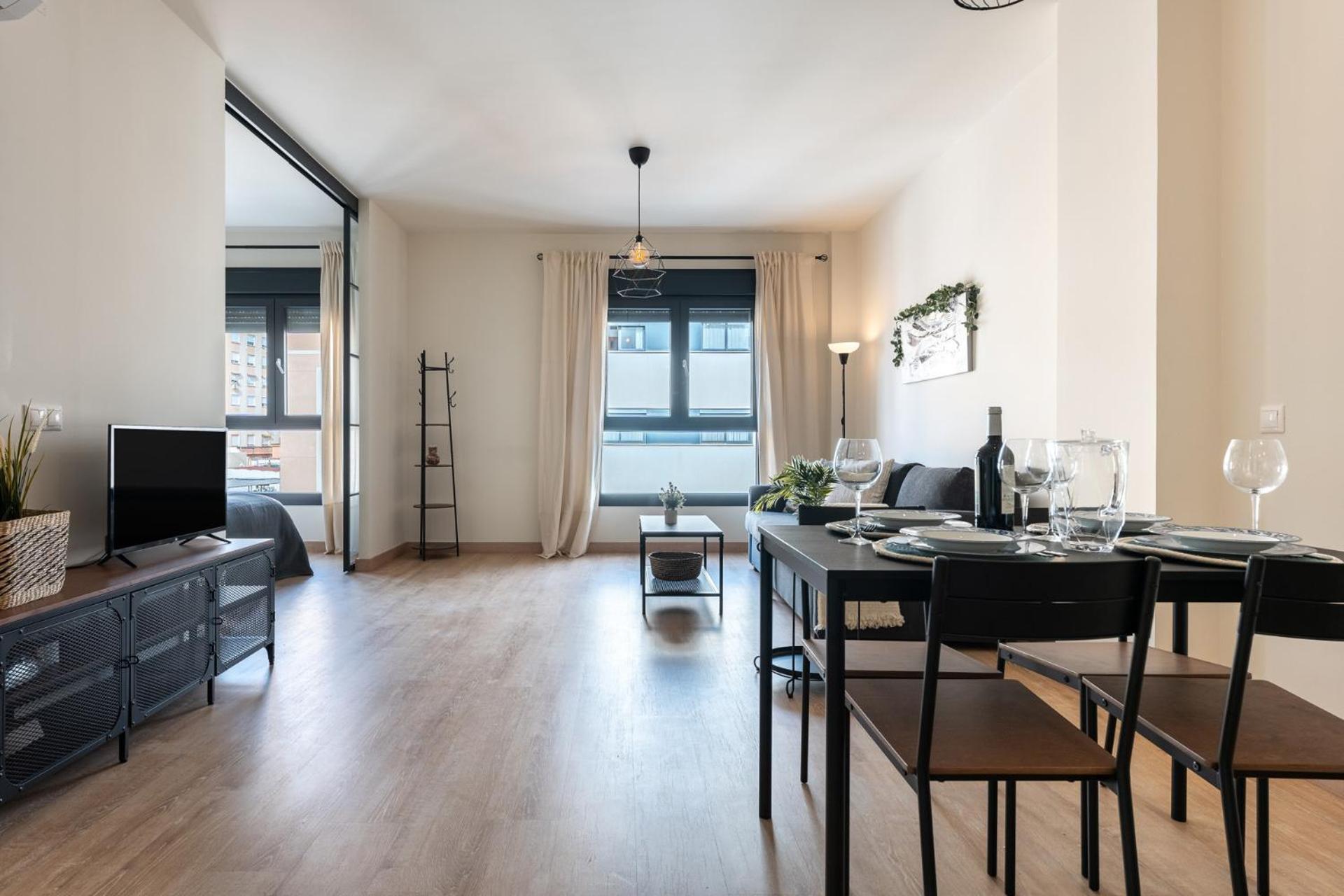 Malagasuite Comfortable Home Apartments Eksteriør bilde